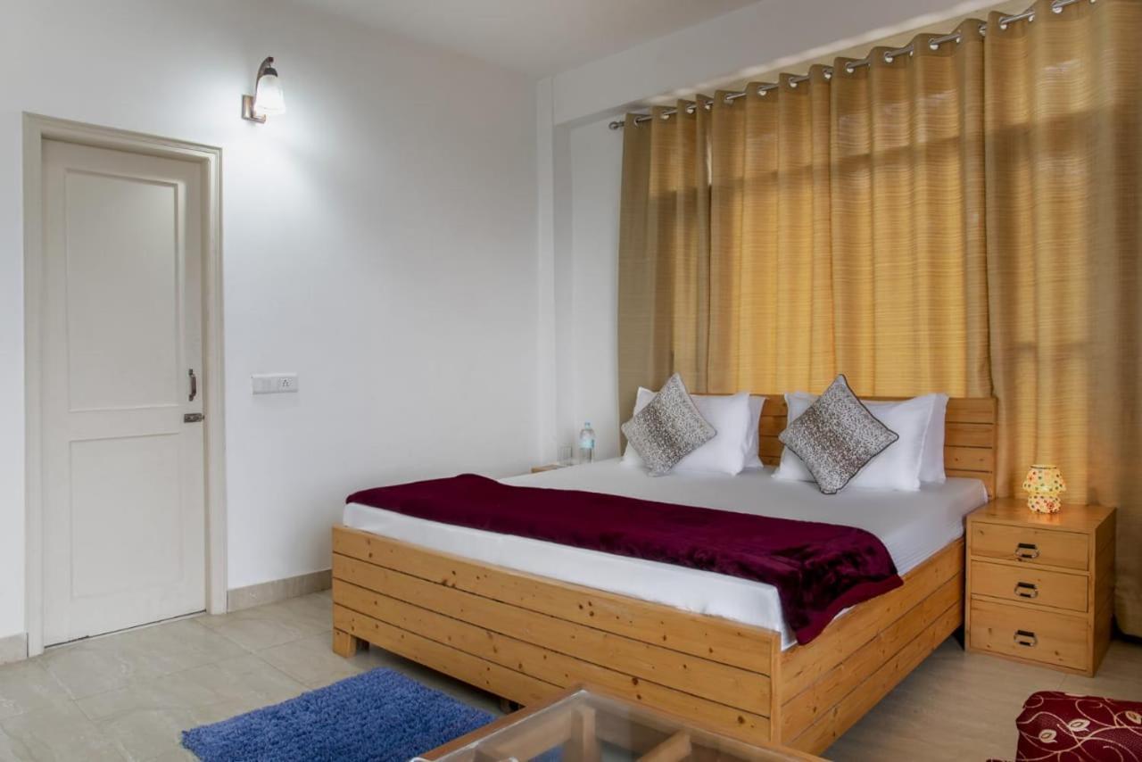 The Western Heights I Serviced Apartments I Pvt Balcony I Lift I Peacefull Area I Family Accomodation I Kasauli I By Exotic Stays Eksteriør billede