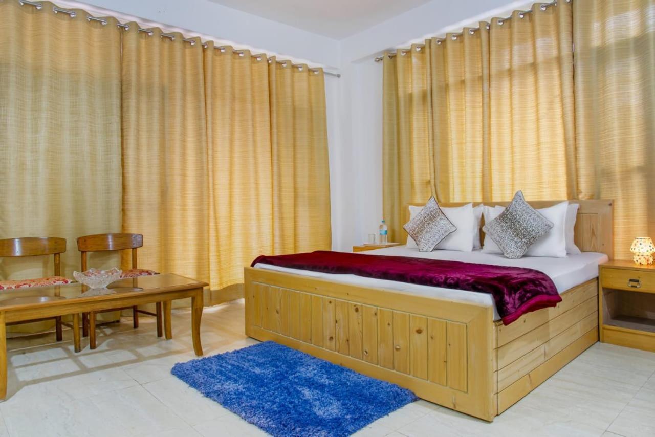 The Western Heights I Serviced Apartments I Pvt Balcony I Lift I Peacefull Area I Family Accomodation I Kasauli I By Exotic Stays Eksteriør billede