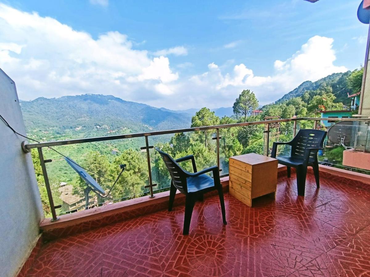The Western Heights I Serviced Apartments I Pvt Balcony I Lift I Peacefull Area I Family Accomodation I Kasauli I By Exotic Stays Eksteriør billede