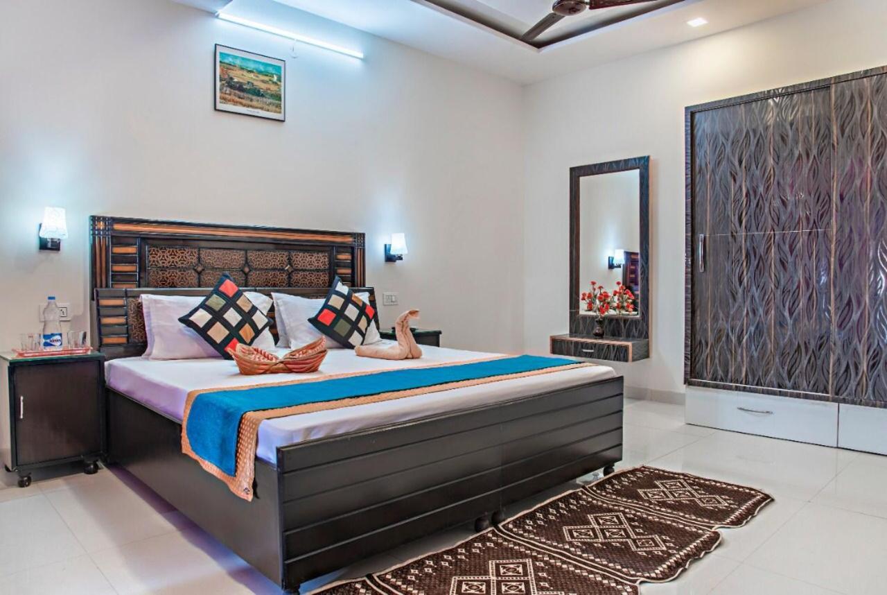 The Western Heights I Serviced Apartments I Pvt Balcony I Lift I Peacefull Area I Family Accomodation I Kasauli I By Exotic Stays Eksteriør billede